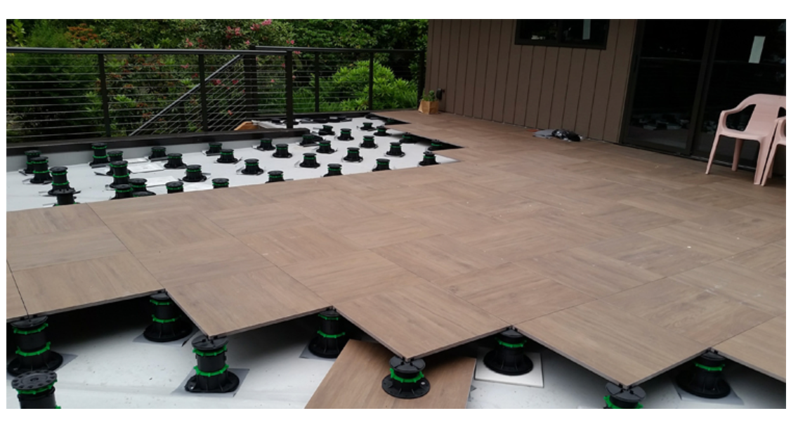 Adjustable Paver Pedestals - Heavy-Duty Rooftop Tile Support Used 